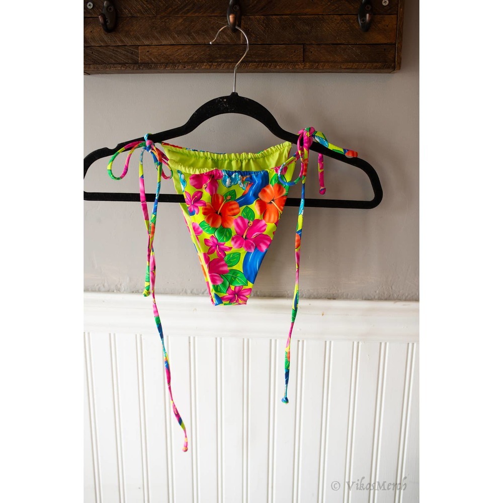 Frankies Bikinis Tia Floral String Bikini Bottom Swim Large NEW - Picture 2 of 4